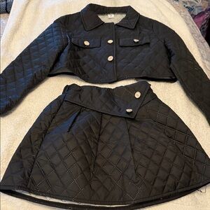 Awesome little girls two pieces blue skirt set . Great for the Holidays!!!